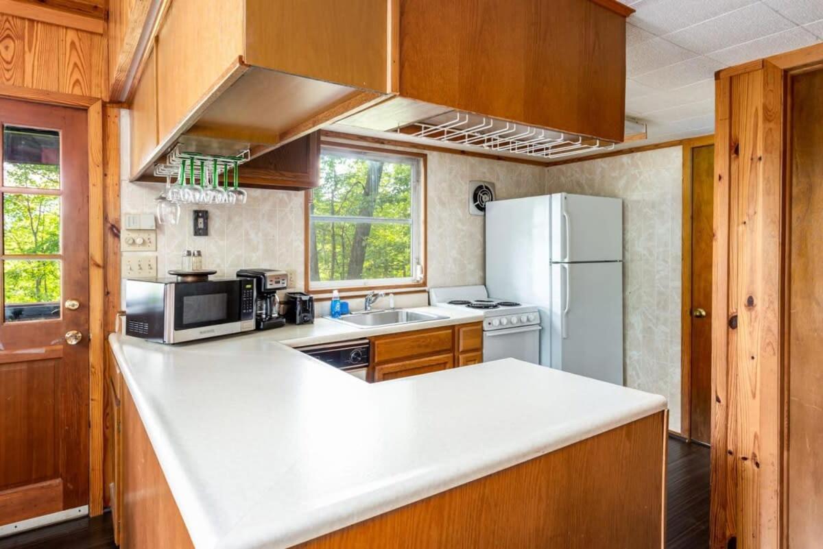 Hot Tub, Large Deck, Wifi, Fire Pit At Chalet Cabin Morton Grove エクステリア 写真