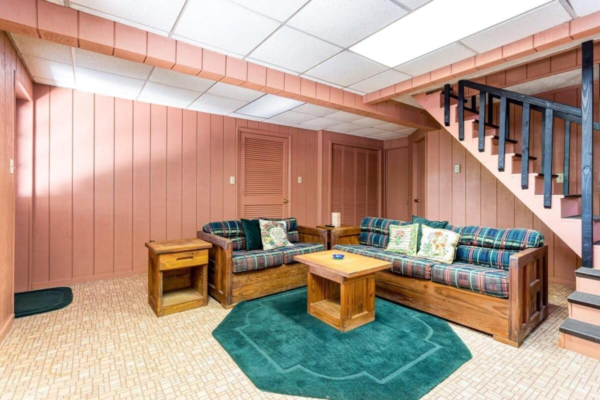 Hot Tub, Large Deck, Wifi, Fire Pit At Chalet Cabin Morton Grove エクステリア 写真